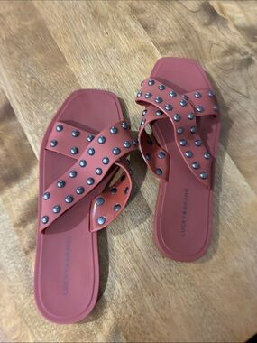 🔥Lucky Brand Rose-Pink Studded Cross-Strap Slide Sandals